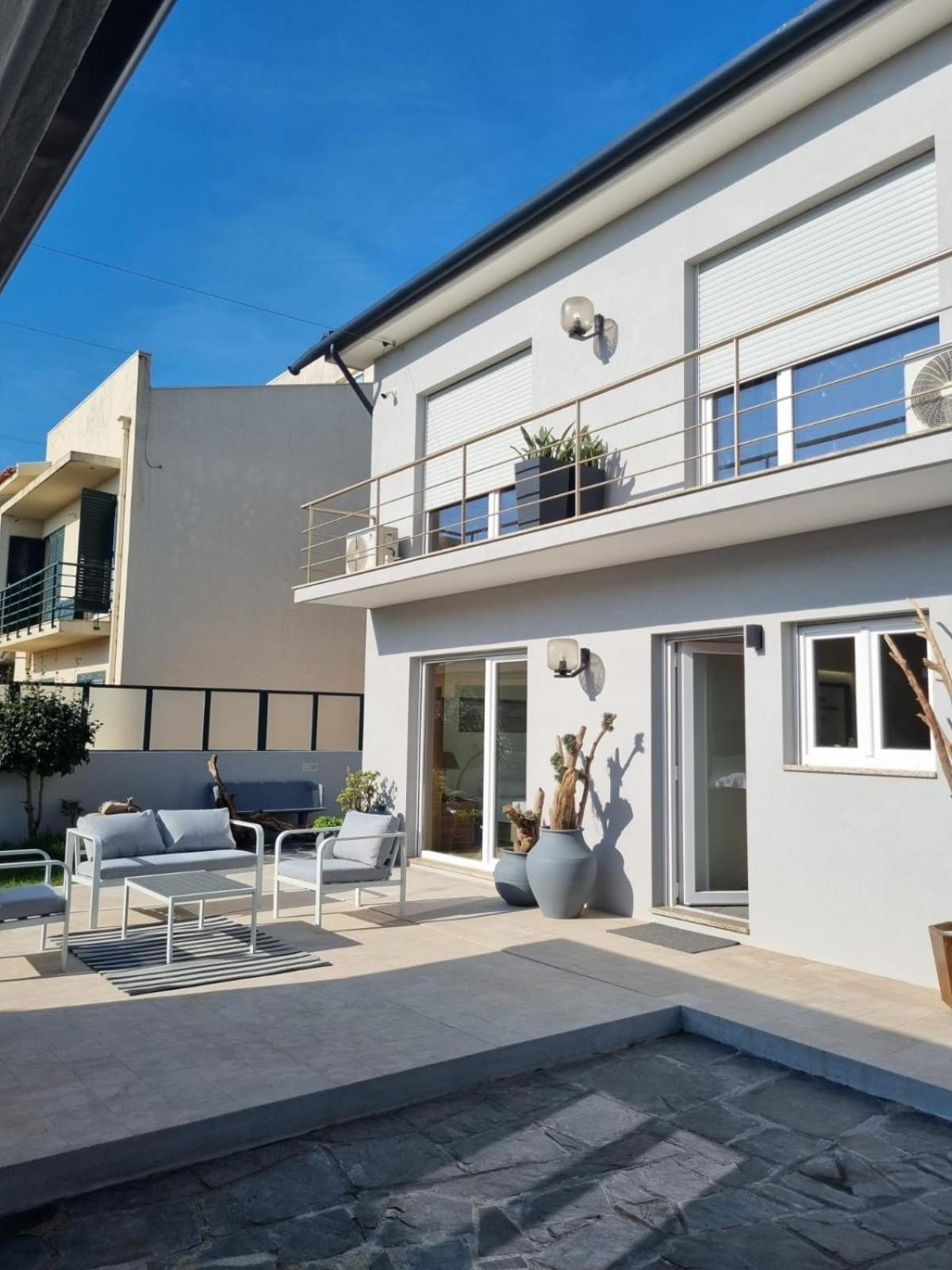 On The Way - Mindelo Beach/Guest House Екстер'єр фото